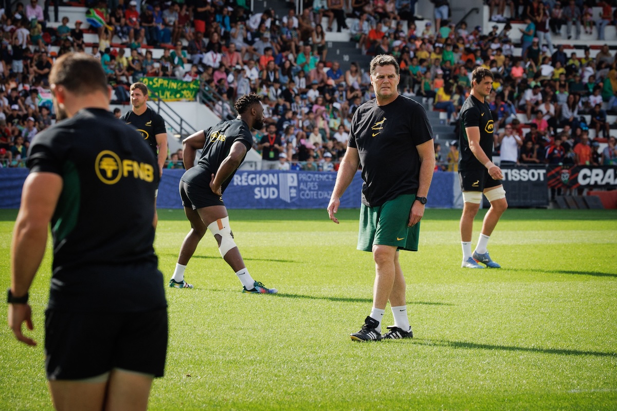 Springbok Rassie Erasmus Wêreldbeker Springbokafrigter kom uit ter ondersteuning van nuwe rugbywette