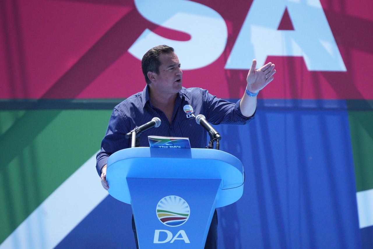 “Die DA gaan die ANC verslaan” sê Steenhuisen aan ondersteuners