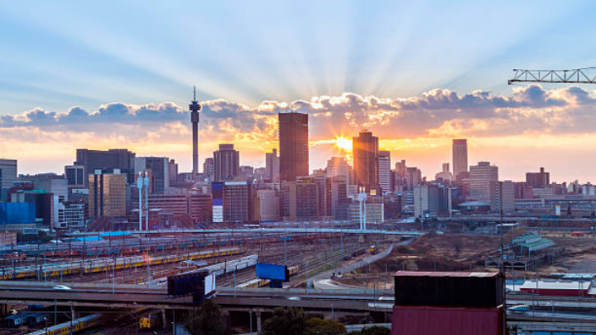 Johannesburg bly die rykste stad in Afrika en SA oorheers Top 10