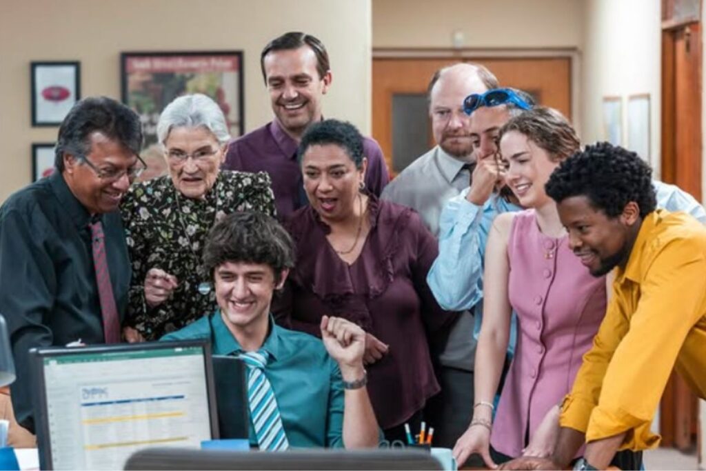 n foto van die karakters in die nuwe TV reeks Die Kantoor